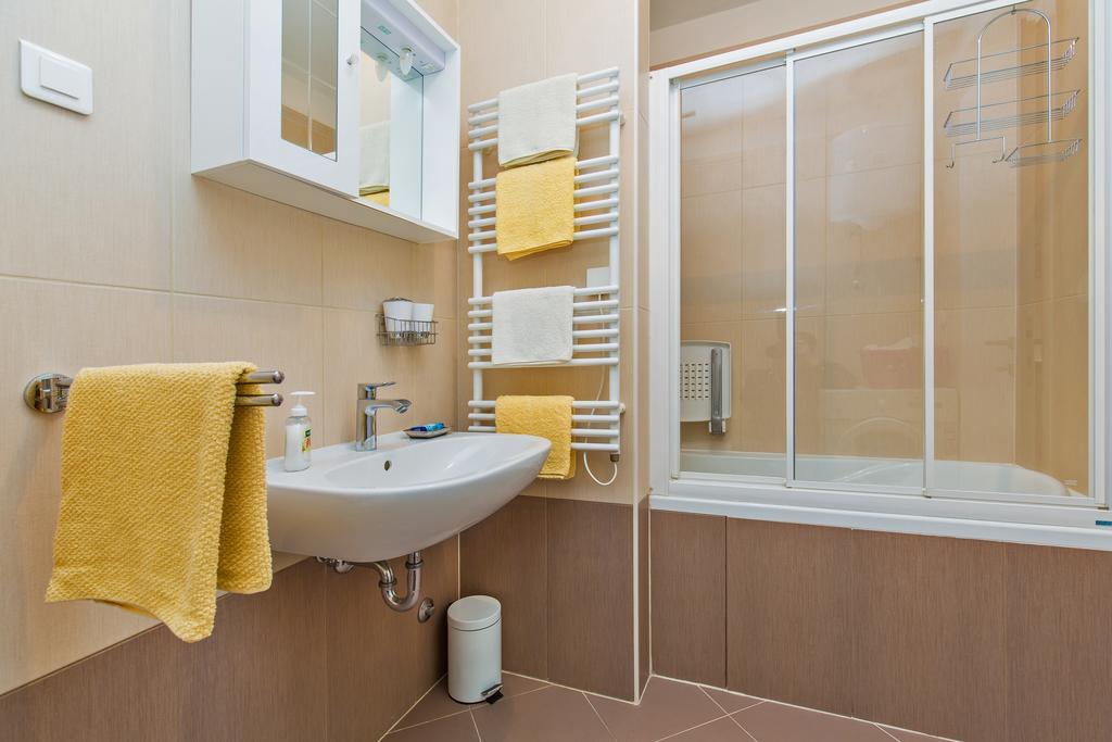Bay View Apartment Fantastik Ragusa Esterno foto